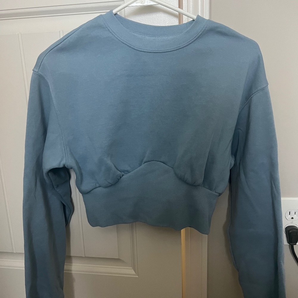 Cropped sweatshirt (H&M - Divided brand)